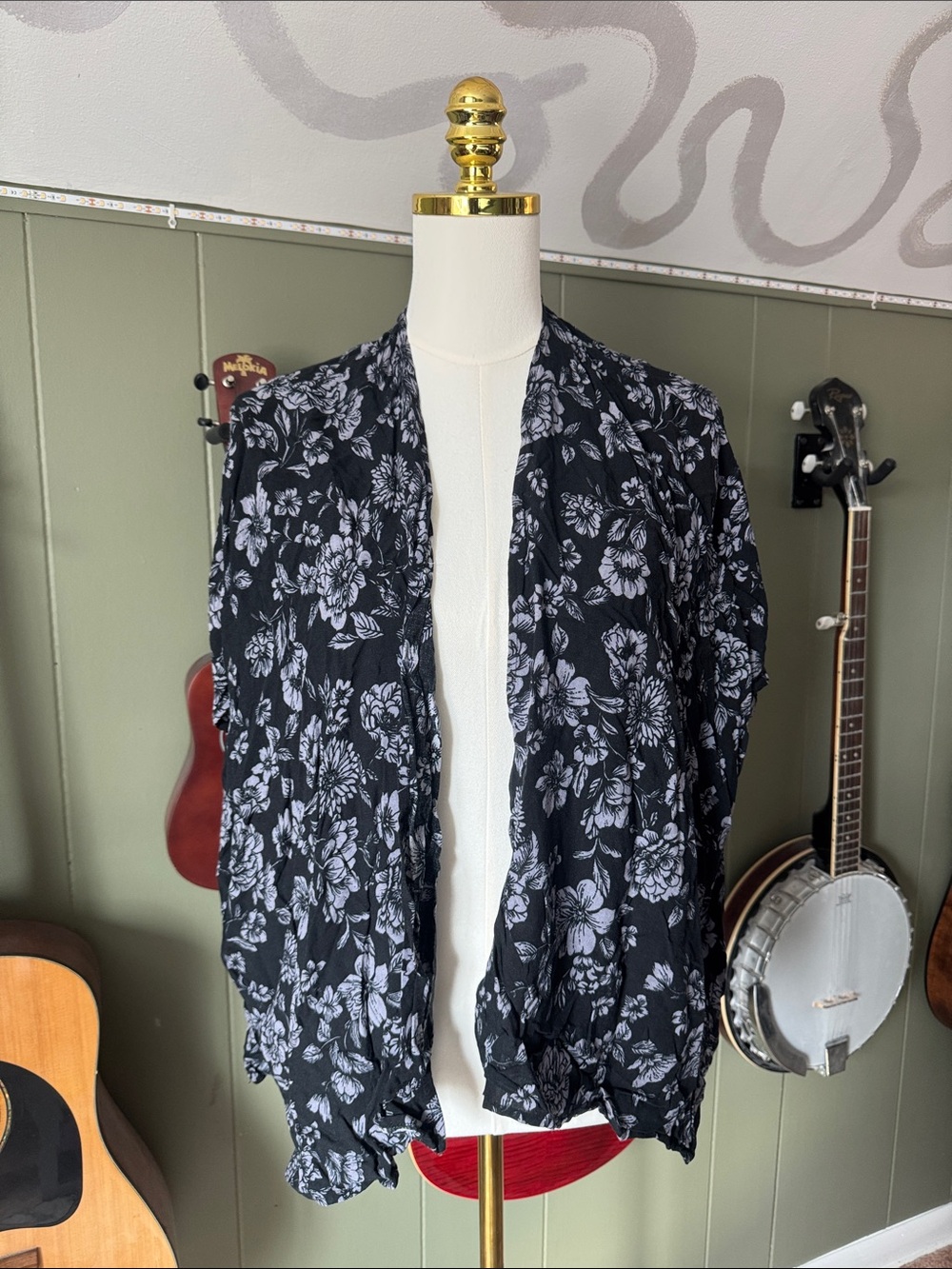 Black and Purple Floral Kimono
